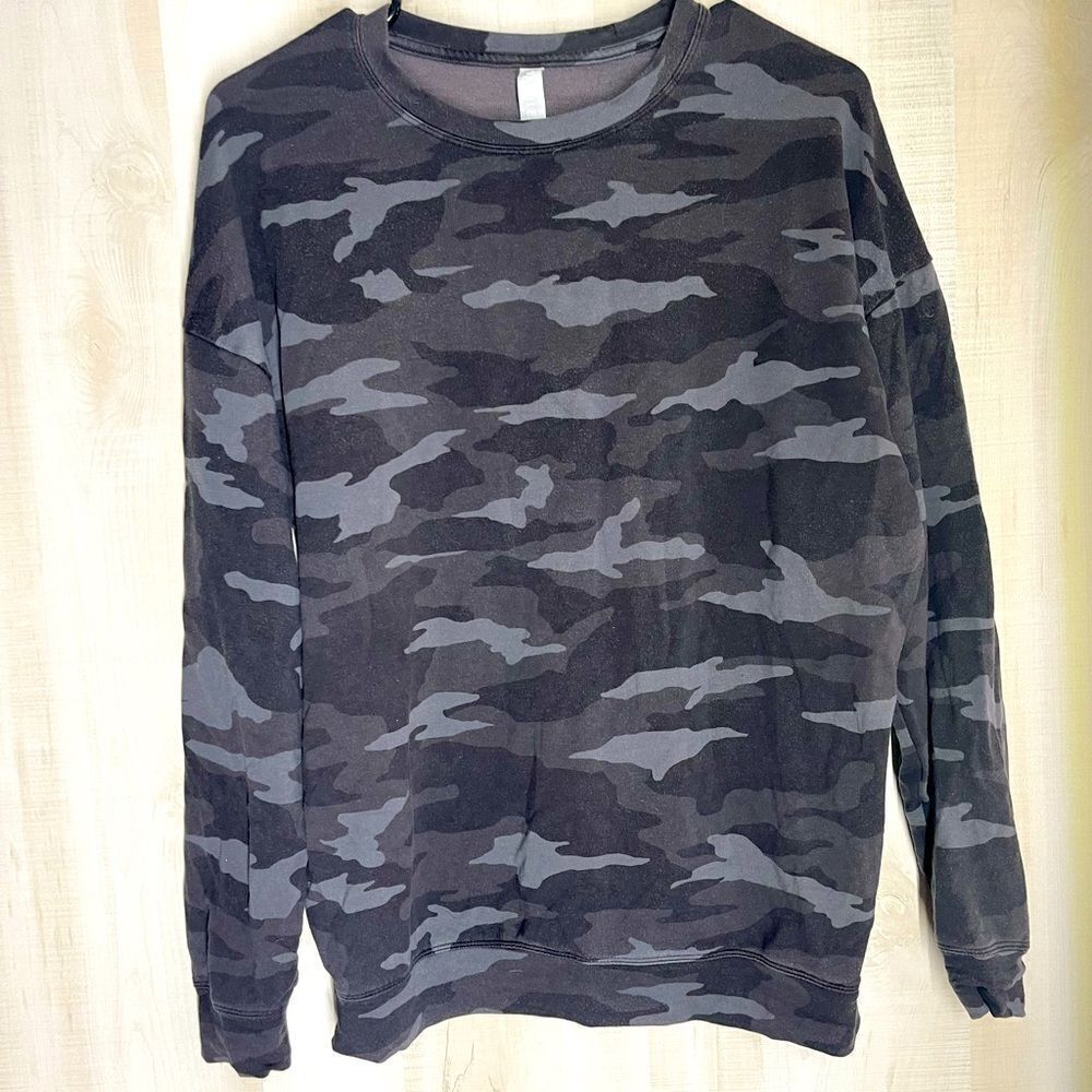 Athleta black gray camouflage sweatshirt long sleeve, size small